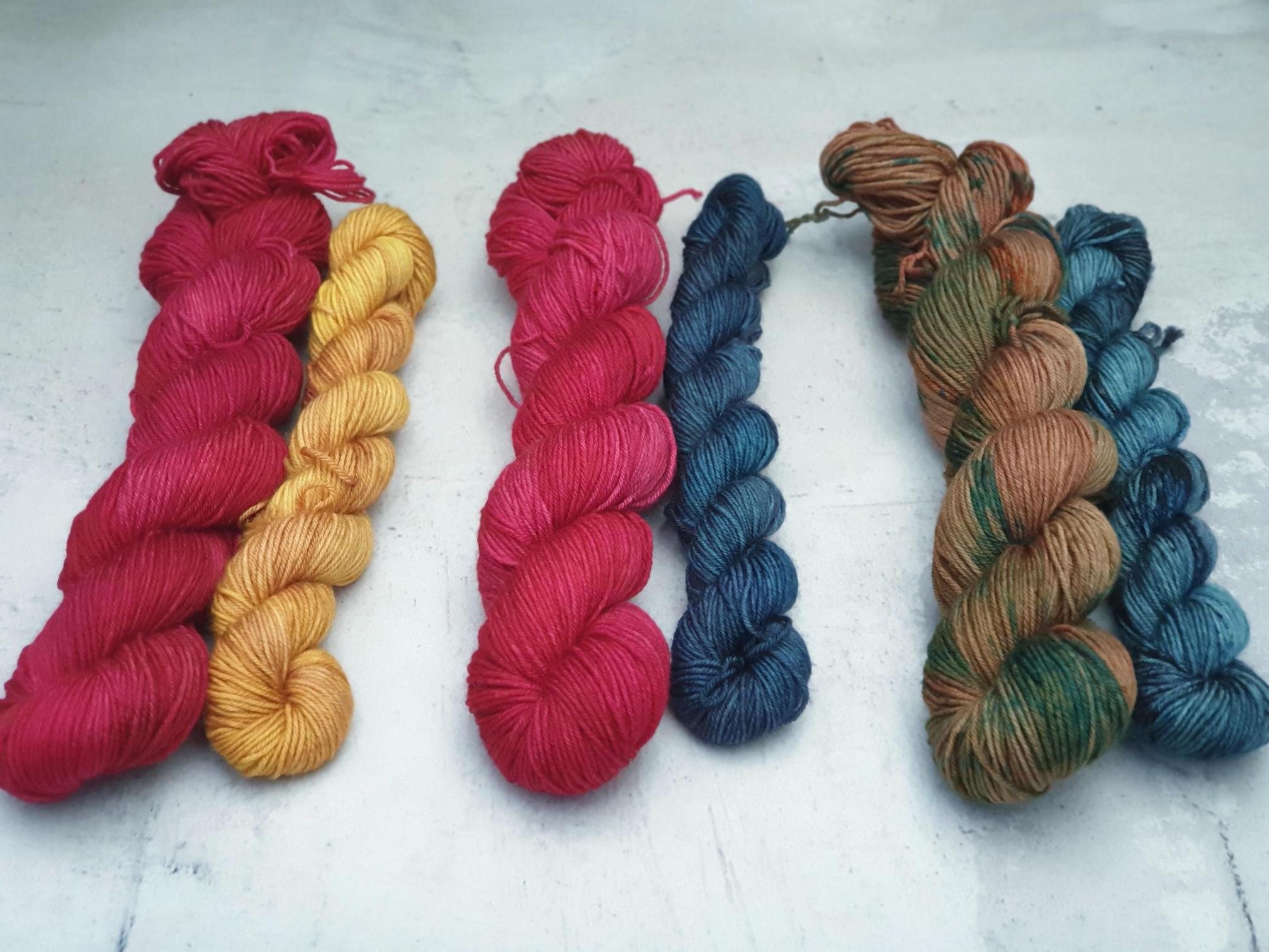 Spruce* Gradient yarn 75/25 Merino/Silk - Fingering